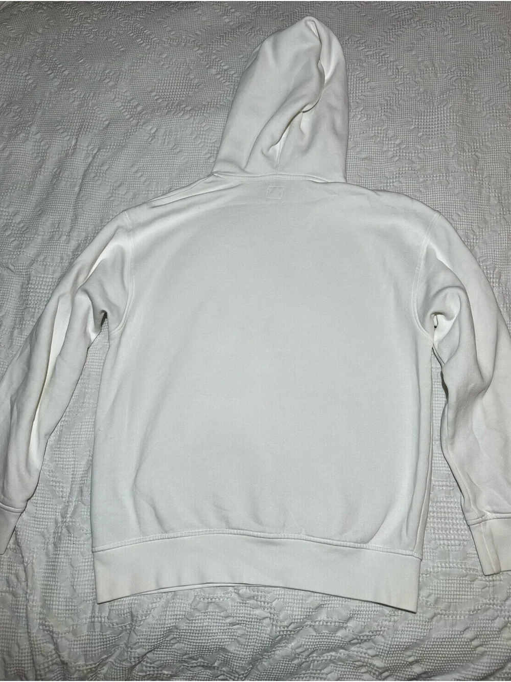 Levi's White Pullover Hoodie with Black Logo